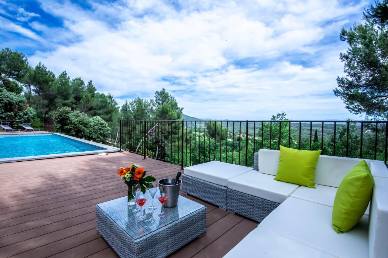 Villa Lumineuse Avec Piscine Clim 1Ere Etage Vue Panoramique Sur Les Montagnes Sur Le Site De La Sainte-Victoire Le Tholonet Exterior photo