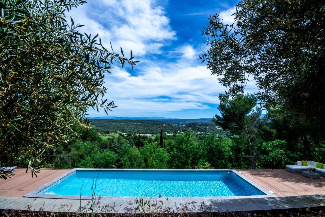 Villa Lumineuse Avec Piscine Clim 1Ere Etage Vue Panoramique Sur Les Montagnes Sur Le Site De La Sainte-Victoire Le Tholonet Exterior photo