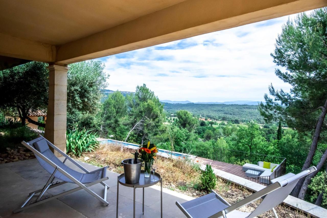 Villa Lumineuse Avec Piscine Clim 1Ere Etage Vue Panoramique Sur Les Montagnes Sur Le Site De La Sainte-Victoire Le Tholonet Exterior photo